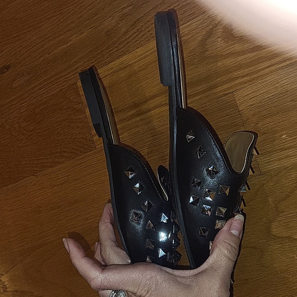 Cape Robbin Enny Slip On Flat Sandals Black pointed Toe Embellished Mule Slide - Picture 8 of 8